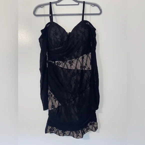 Fashion Nova Lace/ Nude Nightclub Dress Size XL - Picture 5 of 5